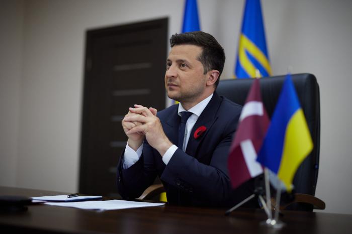 Зеленский ожидает от Байдена более сильной позиции по членству Украины в НАТО