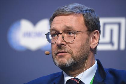 Совфед оценил слова о поиске «российского следа» после обстрела машины Шефира