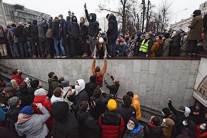 В МВД назвали причину участия подростков в протестных акциях