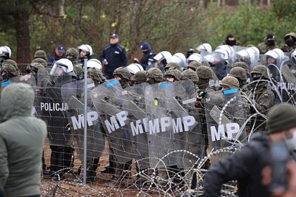 Польский генерал предупредил о возможности открыть огонь по нелегалам на границе