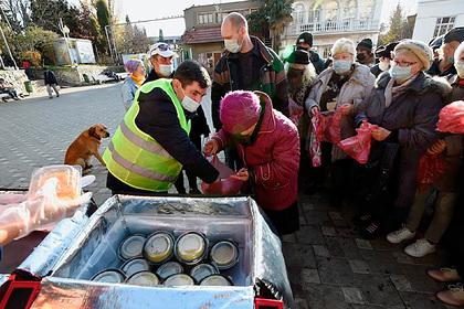 Четверть россиян пожаловались на бедность