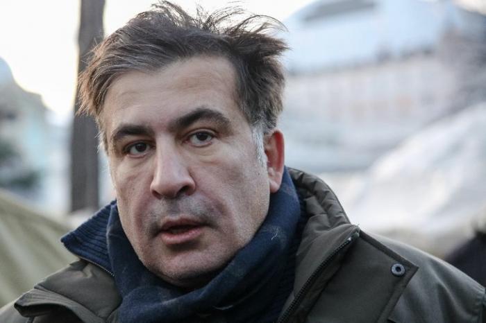 Голодающий больше месяца Саакашвили потерял сознание. Его перевели в реанимацию