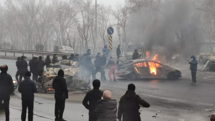 Қазақстан қалаларындағы митинг: Желіде қандай жалған ақпараттар тарады?
                05 января 2022, 16:16