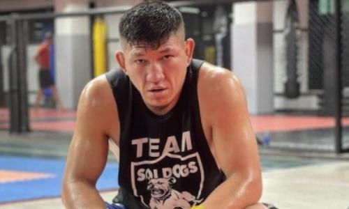 Куат Хамитов отреагировал на спорное поражение чемпиона UFC