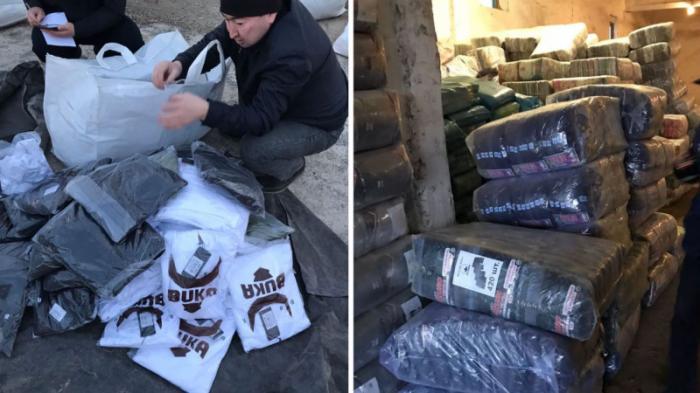 63 тонны контрабандных халатов, нижнего белья, пуловеров выявили кызылординские таможенники 
                22 апреля 2022, 13:18