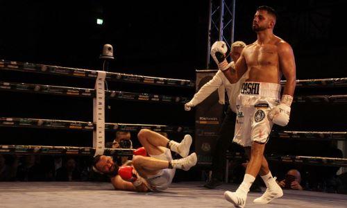 Жесткий нокаут выявил нового чемпиона в весе Головкина и Алимханулы. Видео