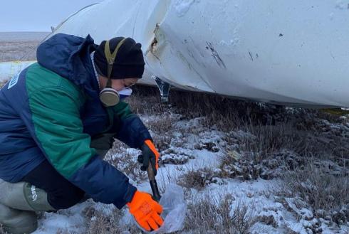 Казахстанские экологи приступили к обследованию места падения первой ступени ракеты «Протон-М»