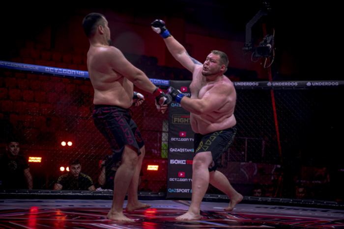 Умопомрачительная рубка Рузбакиева с «Т-34», третья защита титула «Казахского Сехудо» и новый досрочный успех первого казаха в UFC