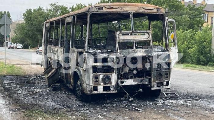Автобус с детьми загорелся в Уральске
                13 июня 2023, 20:26