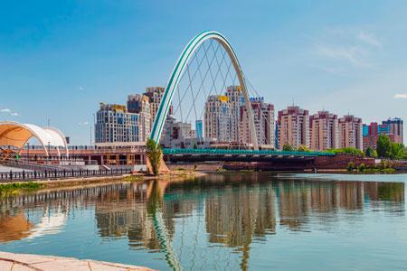 Токаев: Необходимо упорядочить строительство жилья в Астане