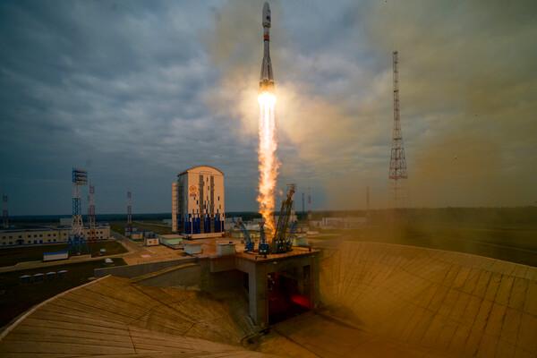 Россия запустила ракету со станцией 