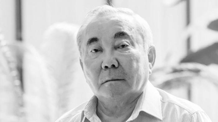 Болата Назарбаева похоронили в Алматинской области
                14 ноября 2023, 12:05
