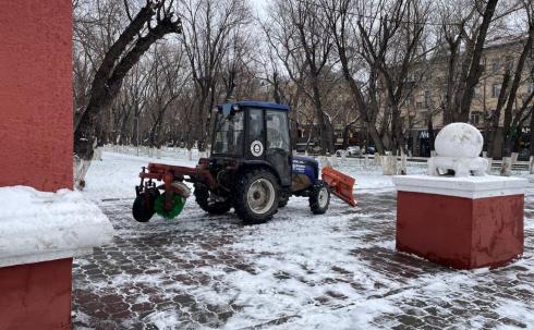 Аким Караганды требует от бизнеса и КСК посыпать свои территории песком