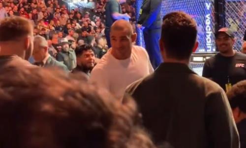 Чемпион устроил драку на трибунах во время UFC 296 с участием Шавката Рахмонова