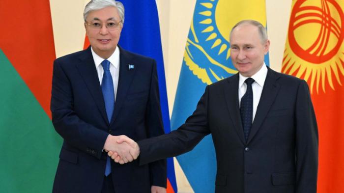 Президент Токаев прибыл на заседание Высшего Евразийского экономического совета
                25 декабря 2023, 21:35