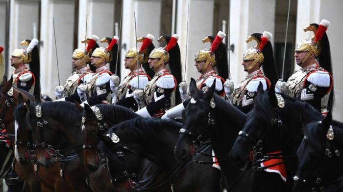 Гимн Казахстана и кавалерия: как прошла церемония встречи Токаева в Риме
                18 января 2024, 19:04