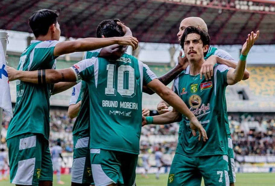 Magis Persebaya 2020 Kembali Menggoda: Bernardo Tavares Target Rekor Baru Musim Depan