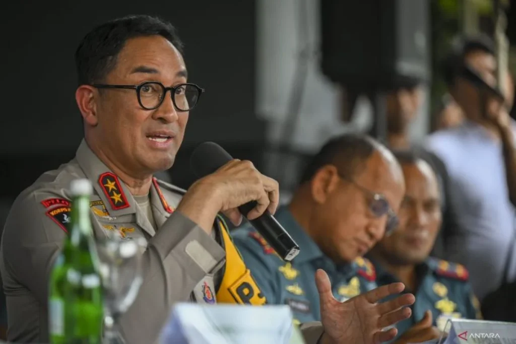 Preman Tolak Teguran, Ancaman Membunuh Kapolsek Pakenjeng Jadi Viral Preman Tolak Teguran, Ancaman Membunuh Kapolsek Pakenjeng Jadi Viral