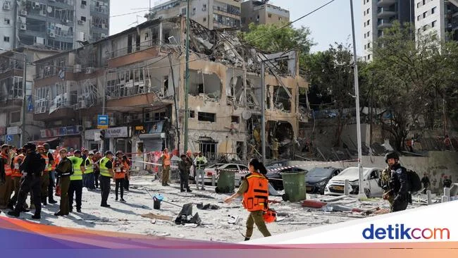 Rudal Iran Porak-porandakan Israel: Bangunan Hancur, Lebih 100 Mobil Hangus, dan 19 Orang Terluka di Beit Shemesh