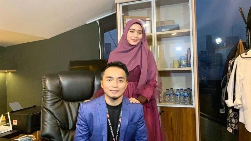 Salmafina Sunan Bikin Geger: Balasan Tajam atas Sindiran Legging Sherel Thalib, Konflik Taqy Malik Memanas Salmafina Sunan Bikin Geger: Balasan Tajam atas Sindiran Legging Sherel Thalib, Konflik Taqy Malik Memanas