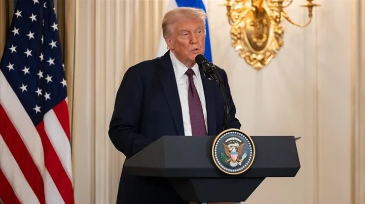 Trump Pertimbangkan Redam Serangan ke Iran: Langkah Kontroversial yang Bisa Mengubah Peta Politik Dunia