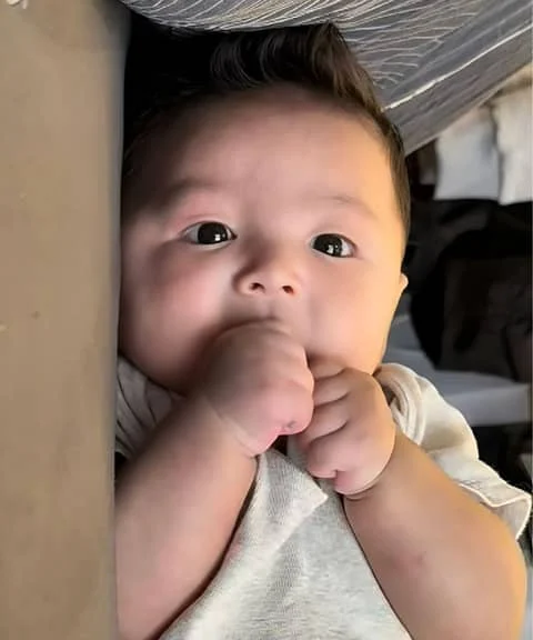 7 Foto Menggemaskan Zealuna, Anak Erica Putri, Tampil Berbagai Ekspresi yang Bikin Netizen Terpukau