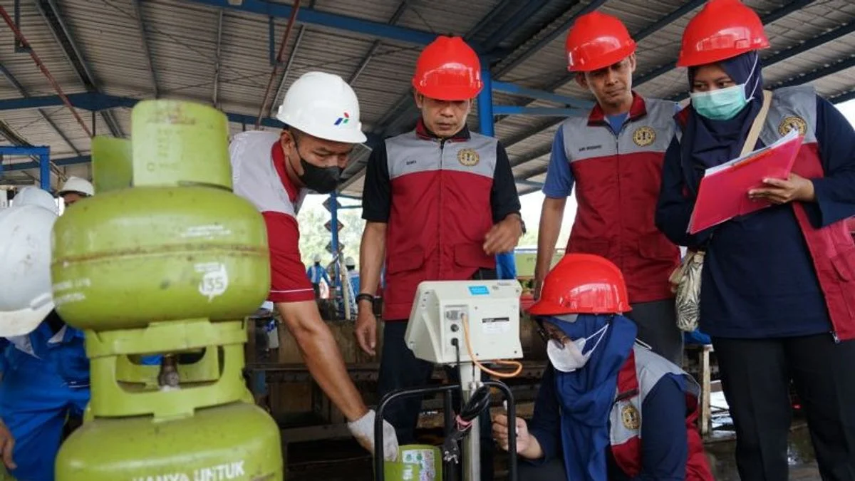 Bahlil Amankan Pasokan BBM & LPG dari Rusia, Langkah Cerdas yang Dapat Redakan Krisis Energi