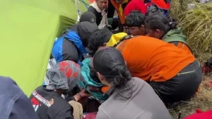 Balita 1,5 Tahun Mengalami Hipotermia di Puncak Gunung Ungaran, Penyelamatan Cepat Basarnas Jadi Sorotan Nasional