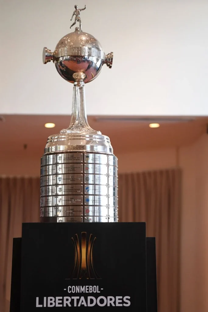 Bolívar Tersandung Kegagalan di Copa Libertadores 2026, Sementara Isu Imigrasi Venezuela Membara di Amerika Serikat Bolívar Tersandung Kegagalan di Copa Libertadores 2026, Sementara Isu Imigrasi Venezuela Membara di Amerika Serikat