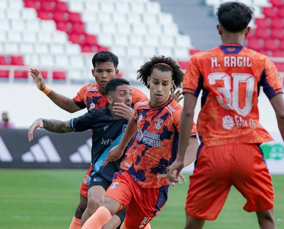 Brace Patrick Cruz Bawa Kendal Tornado FC Menang 2-0 atas Deltras, Asa Promosi Tetap Terjaga!