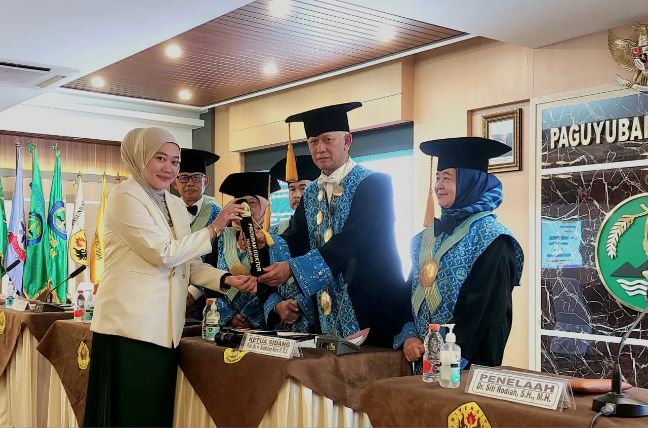 Doktor Hardjuno Wiwoho Resmi Genggam Gelar Doktor Ilmu Hukum, Bawa Terobosan Digitalisasi UMKM Indonesia