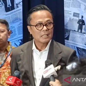 Dony Oskaria Janjikan Penyelesaian Utang Whoosh dan Konsolidasi Industri Gula dalam Waktu Singkat