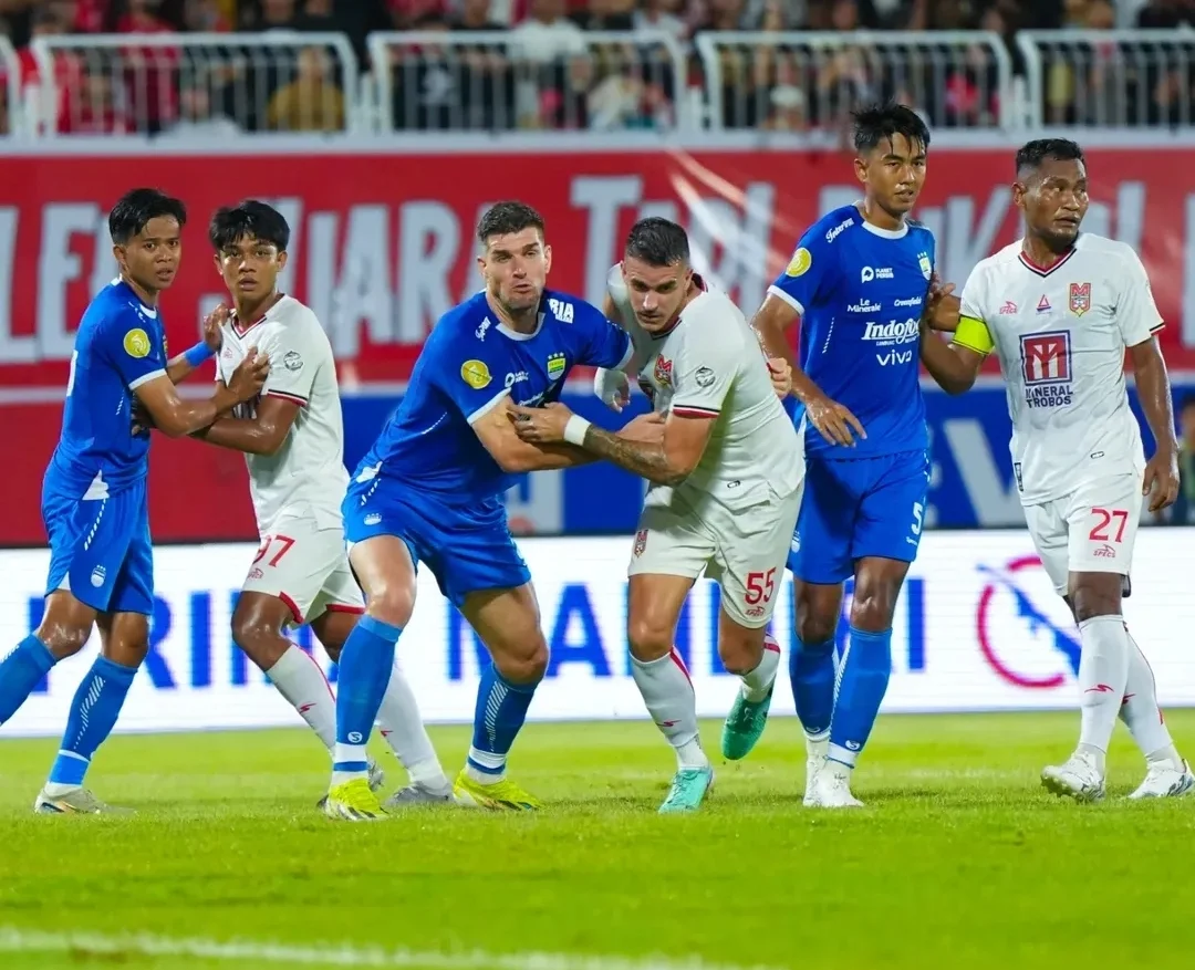 Drama Akhir Super League 2025/2026: Persib, Borneo FC, dan Persija Berlomba di Puncak, Sementara PSBS Biak Menggigit Keras di Bawah