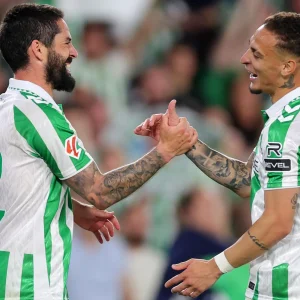 Drama Europa League: Ribuan Fans Betis Merajut Hijau Putih di Braga, Isco Ikuti Perjalanan di Stadion Ikonik