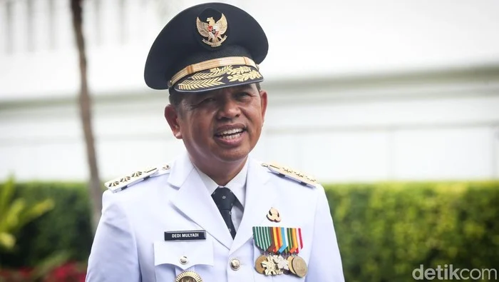Gubernur Dedi Mulyadi Copot Kepala Samsat Soekarno‑Hatta Bandung, Langkah Tegas Atas Pelanggaran Surat Edaran Tanpa KTP