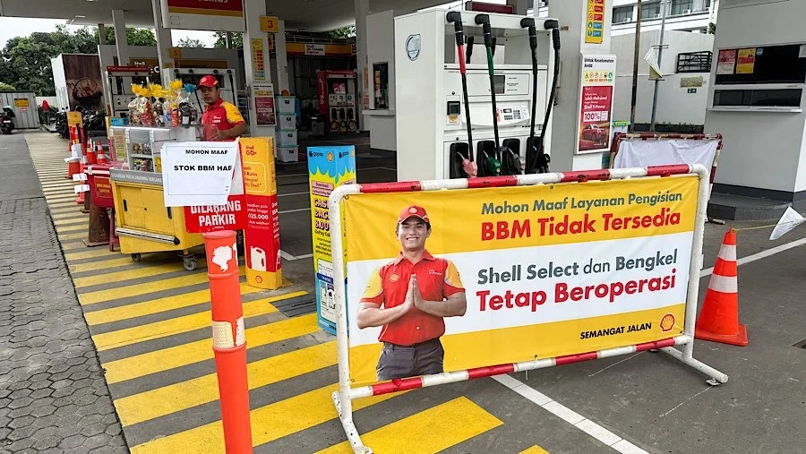 Harga BBM Naik Tajam, SPBU Shell di Malaysia Kehabisan Stok: Apa Dampaknya bagi Konsumen Indonesia?