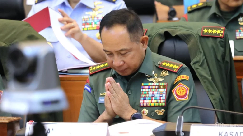Hashim Ungkap Kekhawatiran Kudeta, PDIP Gugat Wibawa Prabowo di Mata TNI Hashim Ungkap Kekhawatiran Kudeta, PDIP Gugat Wibawa Prabowo di Mata TNI