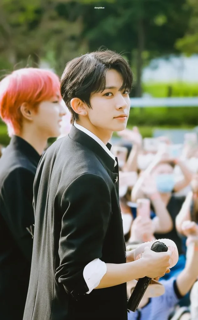 Heeseung Luncurkan Era Solo Baru dengan Nama Panggung EVAN, Menggebrak Dunia K‑Pop Heeseung Luncurkan Era Solo Baru dengan Nama Panggung EVAN, Menggebrak Dunia K‑Pop