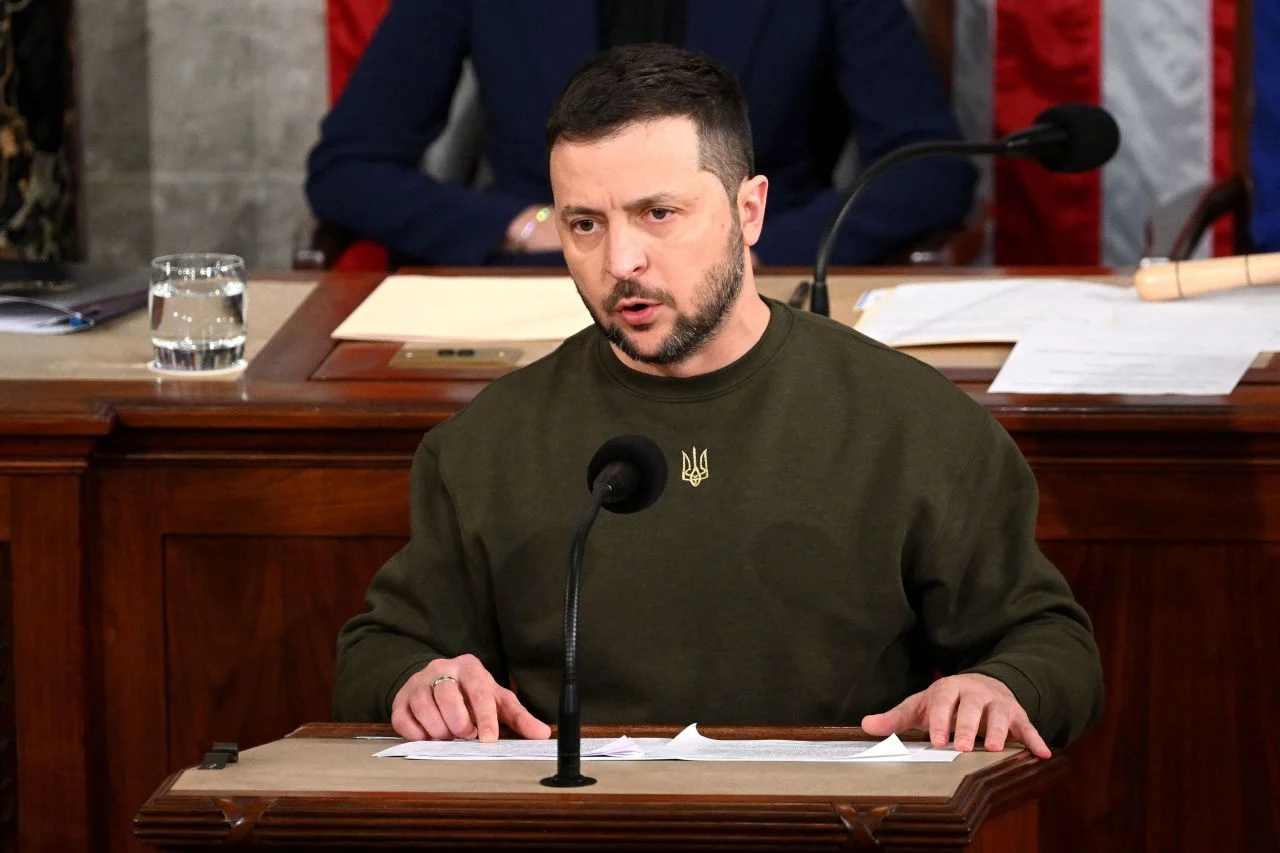 Hungaria Murka: Zelensky Dituding Mainkan Politik Energi, Ukraina Dipaksa Alirkan Minyak Rusia