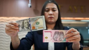 IHSG Membuka Hari dengan Laju Tinggi, Rupiah Terpuruk di Rp 17.105 per Dolar AS