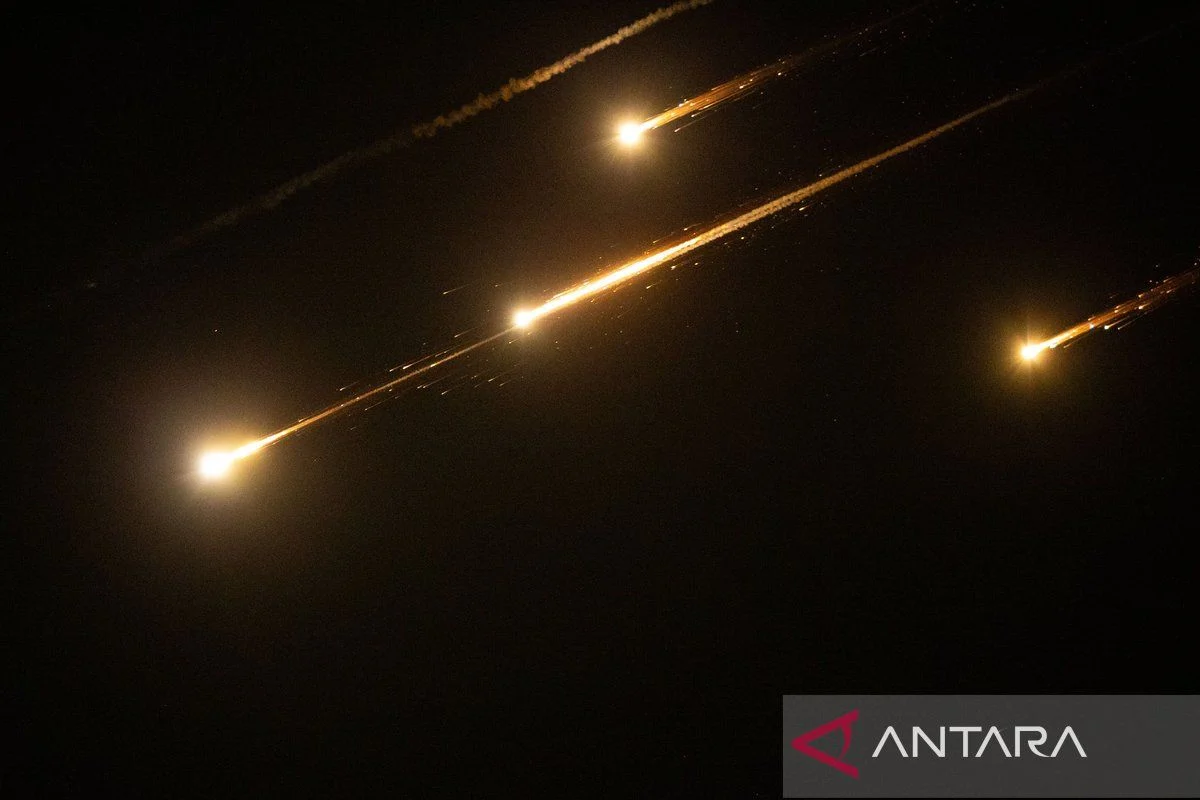 IRGC Rilis Rekaman Gelombang Ke-100: Serangan Rudal Besar-besaran Sebagai Penghormatan pada Sayyed Hassan Nasrallah