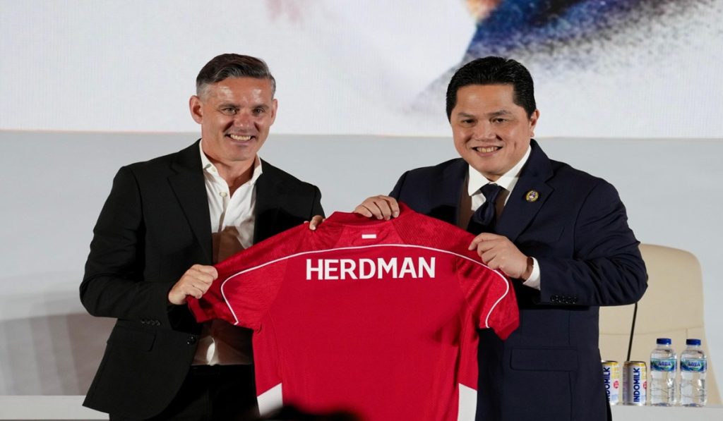 John Herdman Minta Dukungan Khusus dari Erick Thohir: Apa yang Dibahas dalam Pertemuan Eksklusif? John Herdman Minta Dukungan Khusus dari Erick Thohir: Apa yang Dibahas dalam Pertemuan Eksklusif?