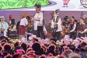 Jokowi Tertawa di Tengah Tuduhan Suap Rismon Rp 50 Miliar: Logika Apa yang Hilang?