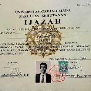 Jusuf Kalla Desak Jokowi Ungkap Ijazah Asli: Tantangan Transparansi yang Mengguncang Panggung Politik