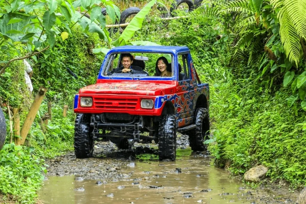 Keluarga Selebriti Berlibur di Bandung & Banyuwangi: Bandros, Motor, dan Momen Tak Terlupakan Keluarga Selebriti Berlibur di Bandung & Banyuwangi: Bandros, Motor, dan Momen Tak Terlupakan