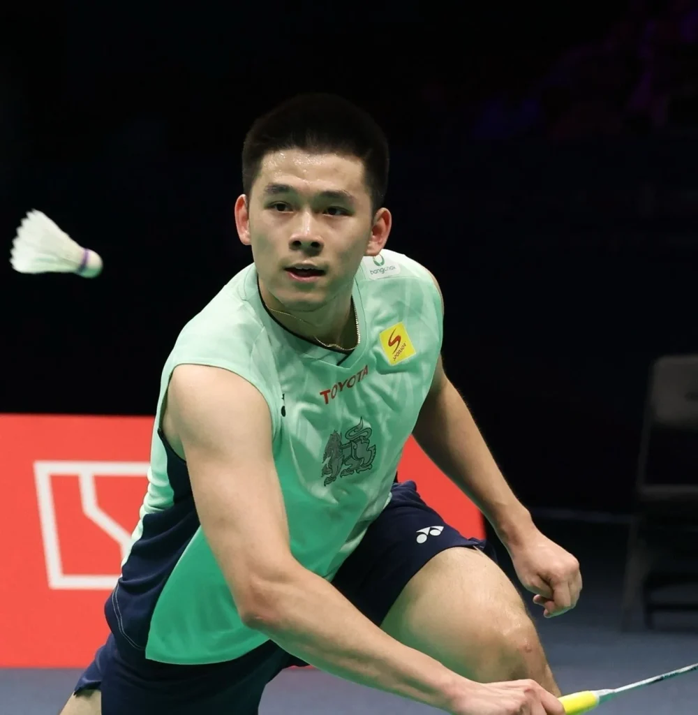 Kunlavut Vitidsarn Guncang Badminton Asia Championships 2026: Dari Kebobolan hingga Kemenangan Dramatis Kunlavut Vitidsarn Guncang Badminton Asia Championships 2026: Dari Kebobolan hingga Kemenangan Dramatis
