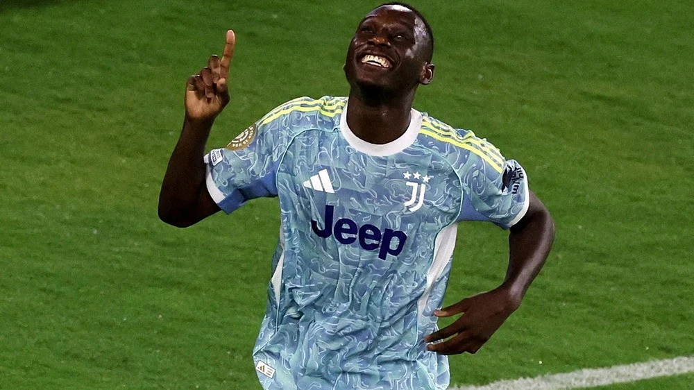 Liverpool Mengincar Kolo Muani, Juventus Panik: Transfer Besar 2026 Siap Mengguncang Liga Top Eropa