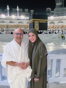 Maia Estianty Rayakan Pernikahan Tantenya yang Berusia 76 Tahun: Kisah Cinta Tak Kenal Usia