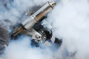 Mengapa Asap Knalpot Motor 2-Tak Bercampur Wangi? Ini Penjelasan Ilmiah di Baliknya