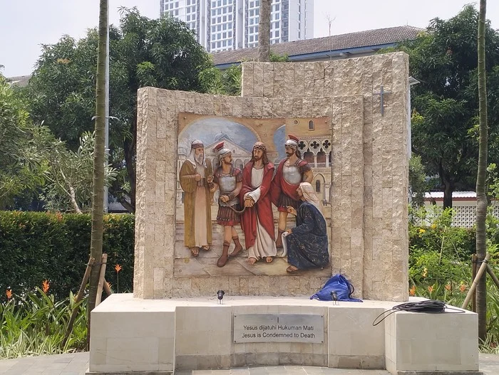 Momen Spesial Erika Carlina dan Putra Andrew di Taman Doa Kasih Mulia Sejati: Mengukir Kenangan Jumat Agung 2026